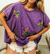 Load image into Gallery viewer, Fleur de lis session patches top
