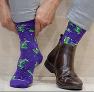Purple men’s royal standard Mardi Gras socks