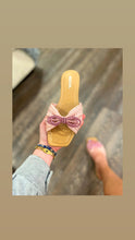 Load image into Gallery viewer, Blush pink bow tie sandals
