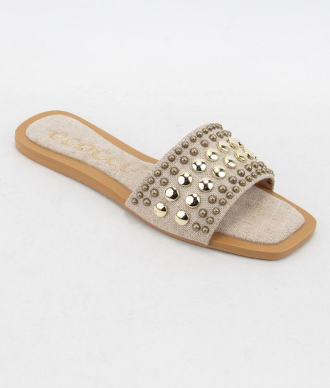 Natural stud sandals