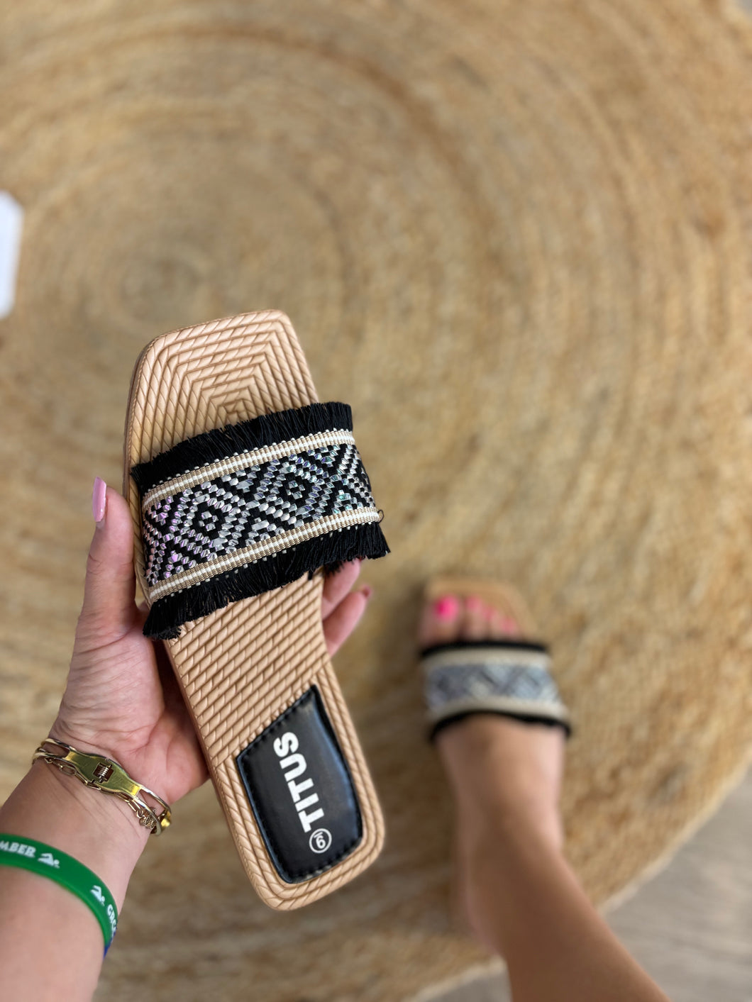 Raffia black fringe