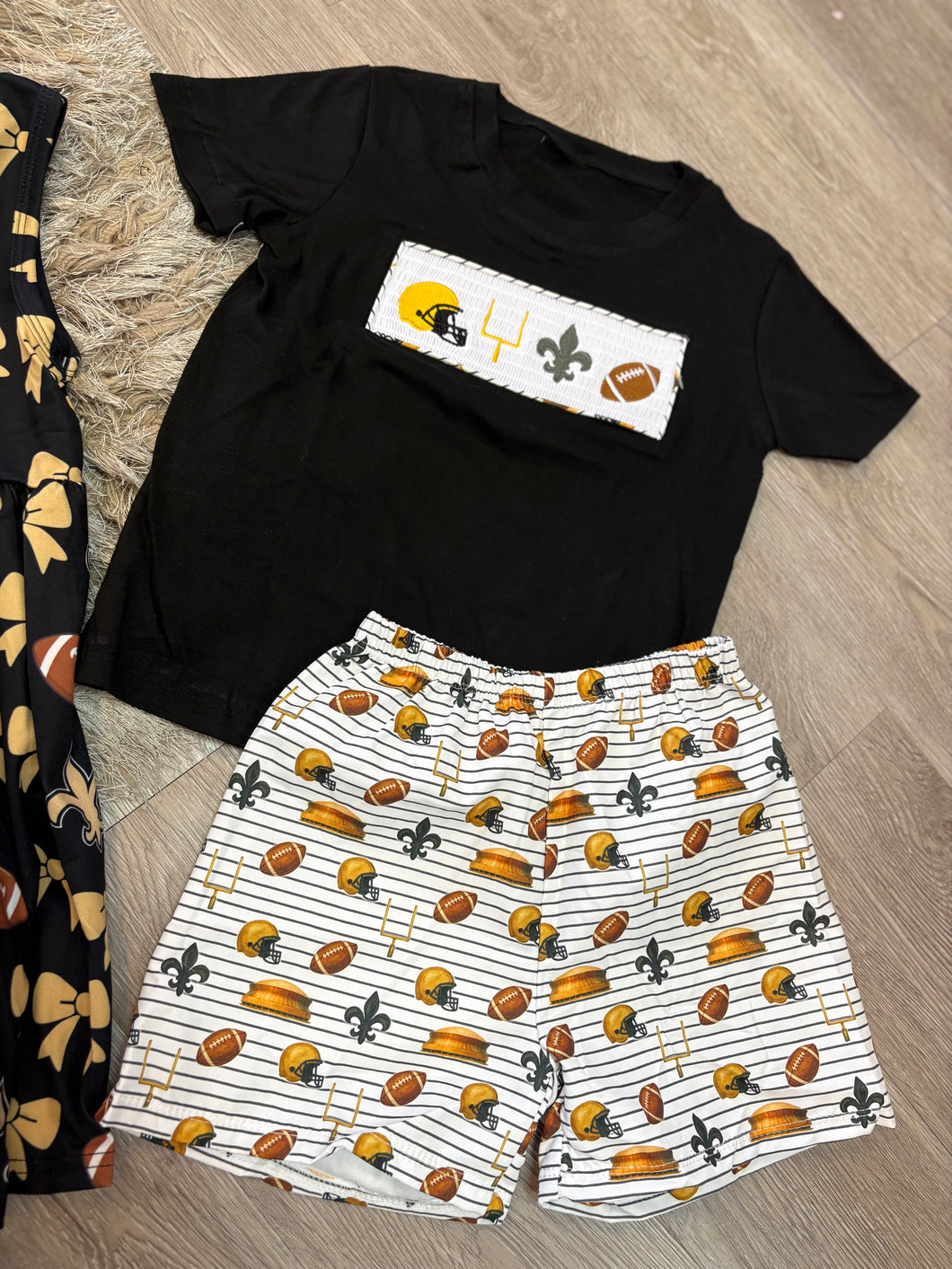 GAMEDAY boys black and gold set