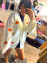 Load image into Gallery viewer, Open pumpkin cardigan
