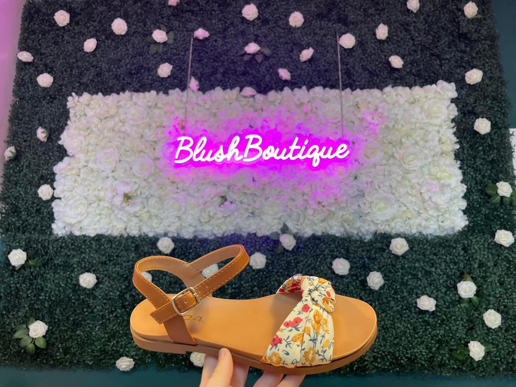 Floral strap sandals