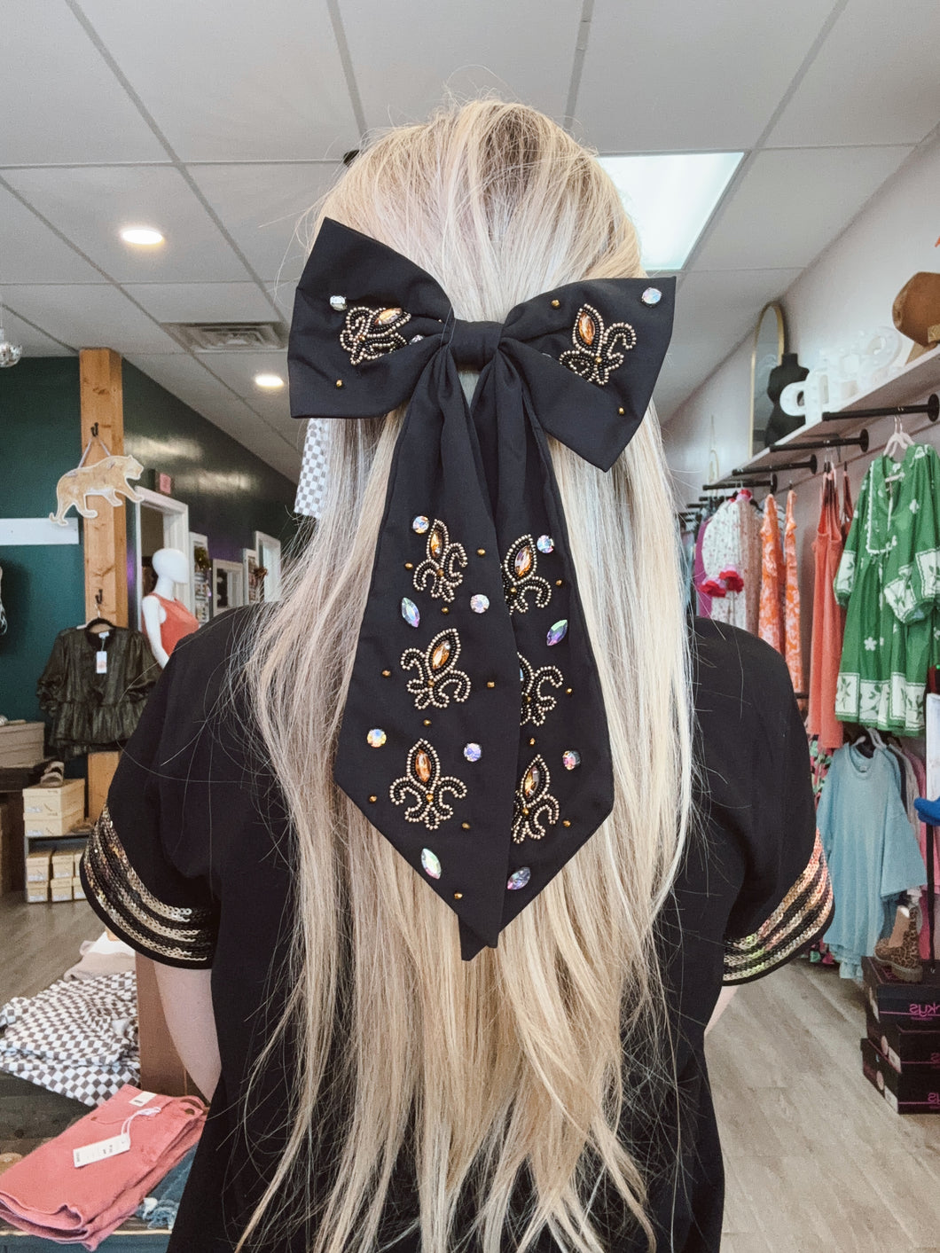 Black/gold GAMEDAY bow