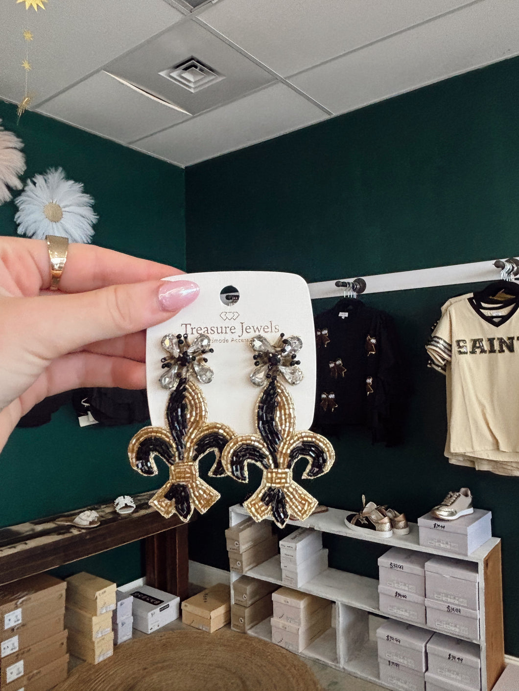 Fleur de lis earrings ￼